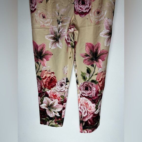 Tan Floral pants Suit roses - Picture 9 of 12
